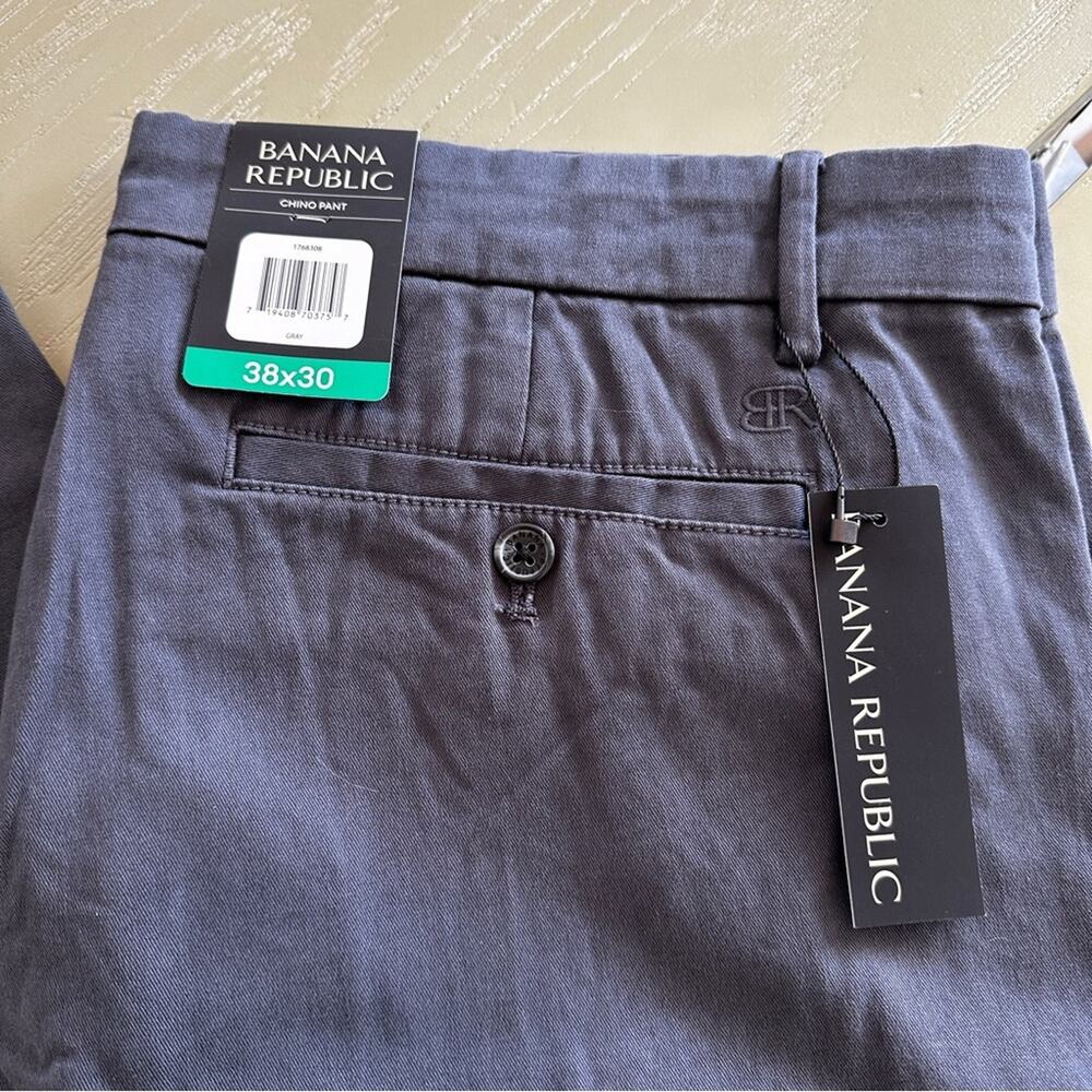 Banana Republic Men’s Chino Pant Gray 38x30 NWT - Picture 2 of 11